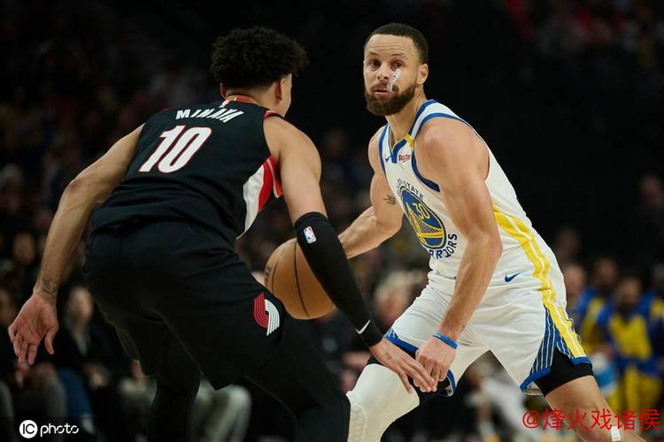 库里三节准三双新援砍22分 勇士狂胜开拓者35分 库里三节准三双新援砍22分 勇士狂胜开拓者35分