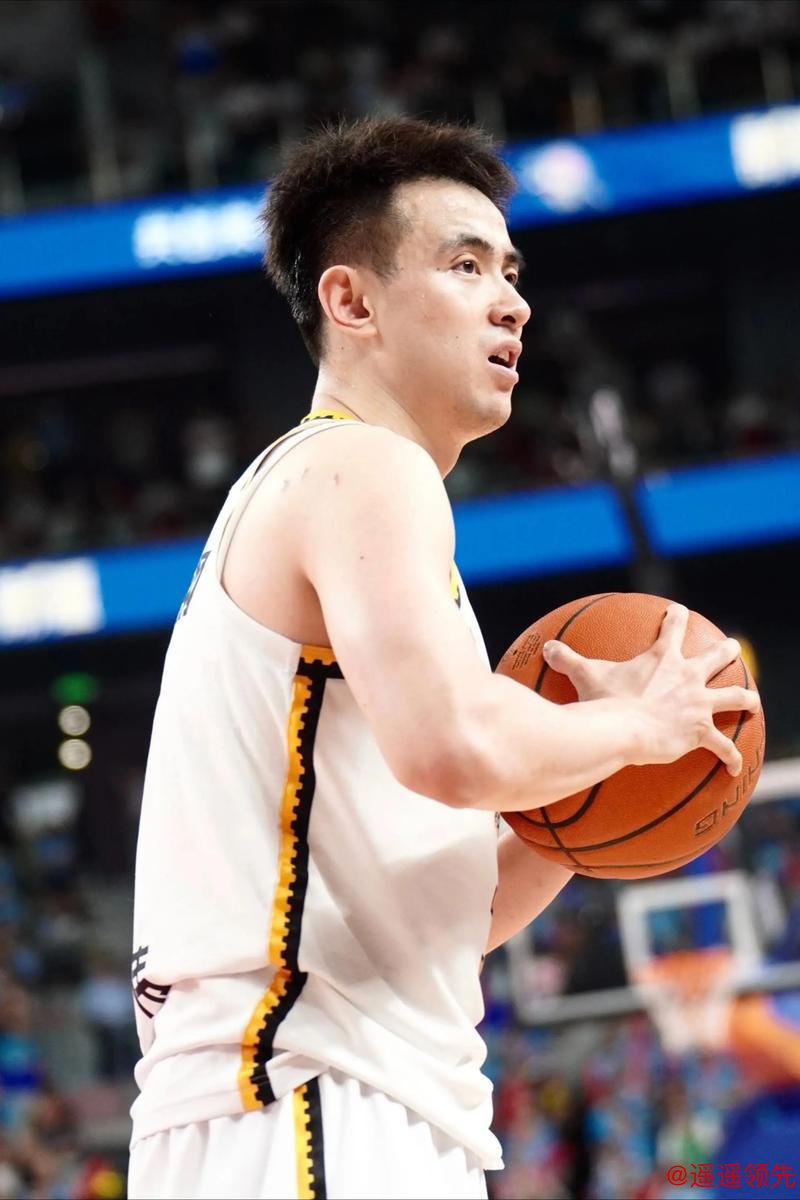 张镇麟21分赵继伟12+13辽宁胜新疆 阿不都17分