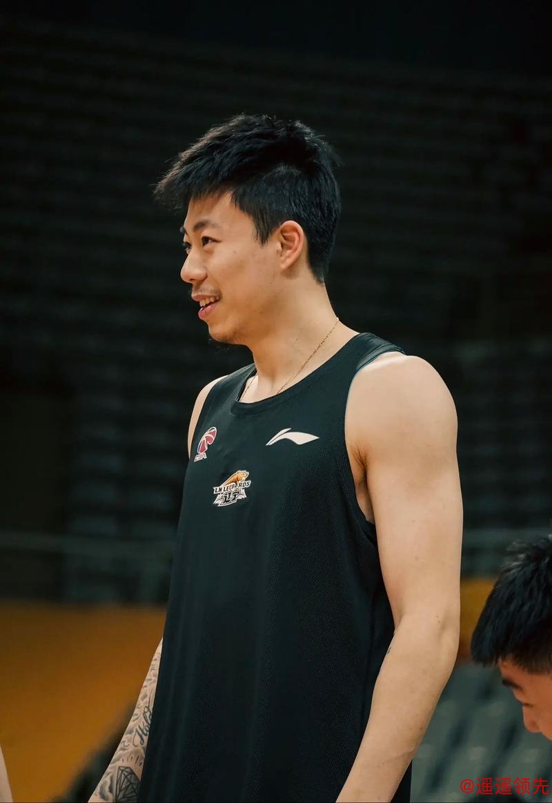 张镇麟34分赵继伟19+14 辽宁轻取广东总分1-0